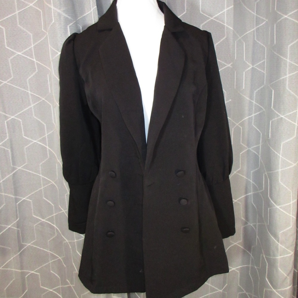 Elegant Black Women's Coat Never Been Worn